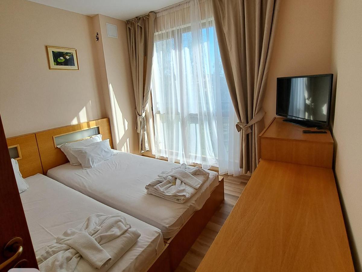 Hotel Seasons 3 サニービーチ エクステリア 写真